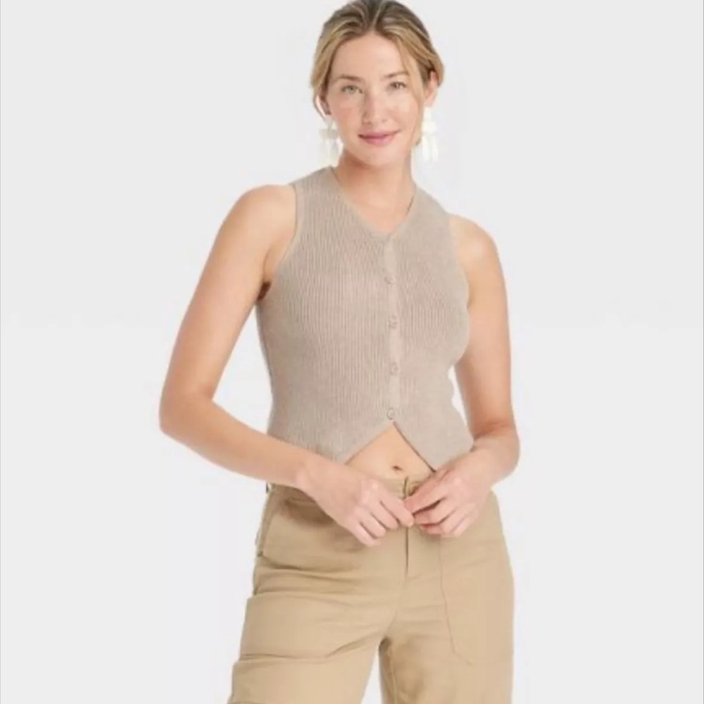 Universal Thread Tan Sweater Vest